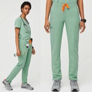 Figs Yola skinny scrub pants limited edition Jade Size XS PO #1171 Career nurse